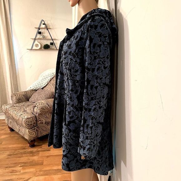 CMC USA Women’s Size Large Blue Tapestry Vintage Print Button up Long Jacket - Picture 3 of 14